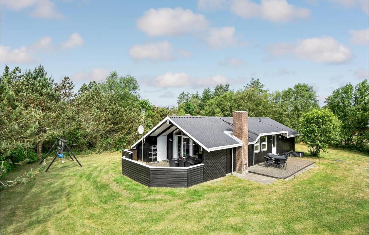 Amazing Home In Blavand With Wifi ภายนอก รูปภาพ